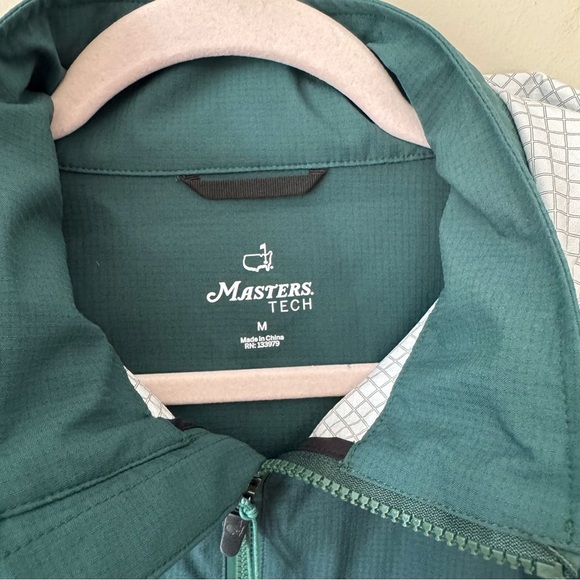 New! Masters Tech Rain Jacket Green Size Medium - Picture 3 of 5